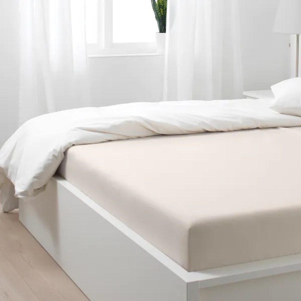 New Kohl’s Home Classics Twin Sized Fitted Sheet in Beige 100% Cotton